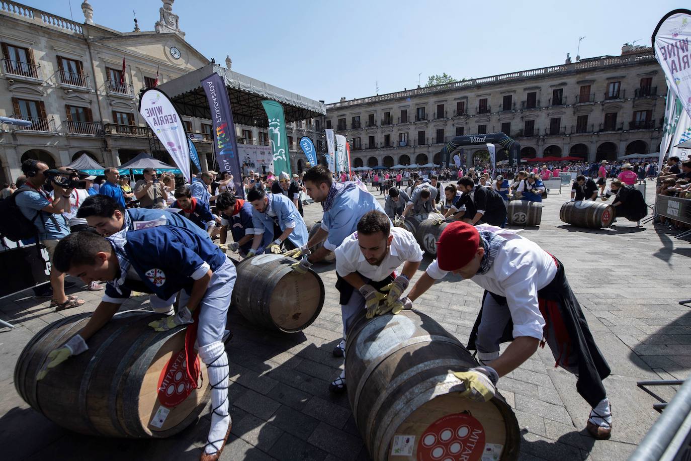Programación del Día del Blusa y la Neska en Vitoria-Gasteiz