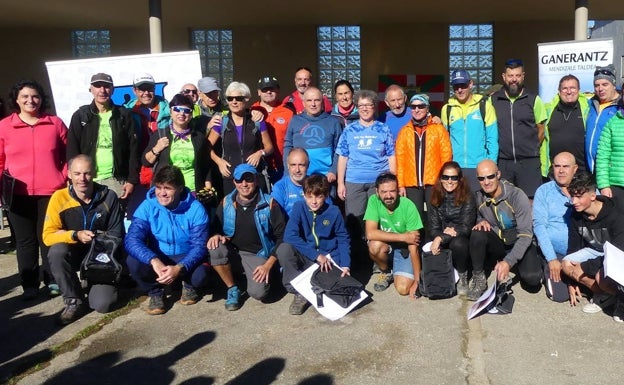 39 montañeros se suman a la Hermandad de Centenarios